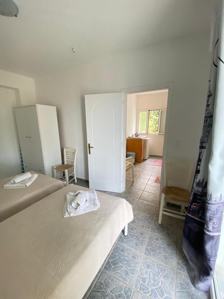 Casa De Blue Aparthotel Lourdata (Kefalonia)